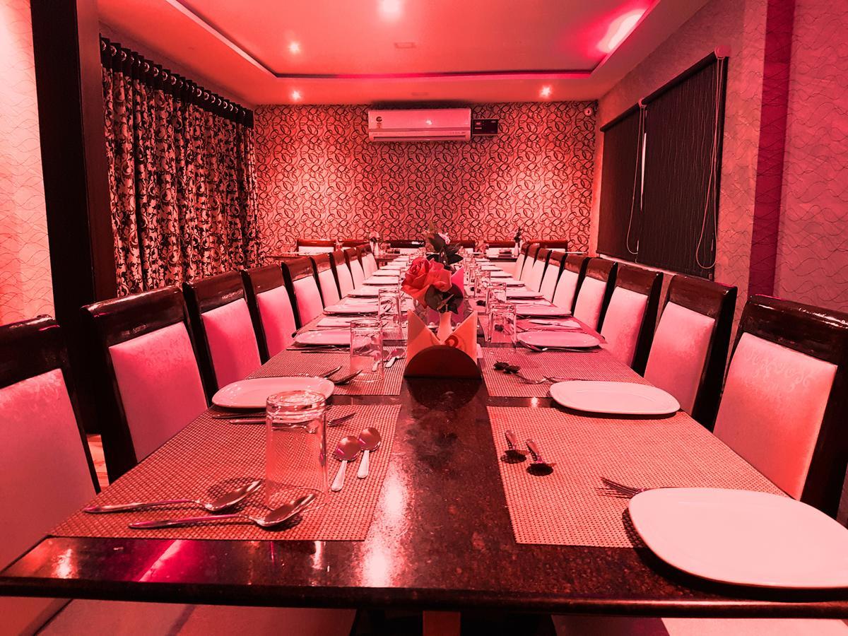 Venky'S Delight Hotel Rājahmundry Exterior foto